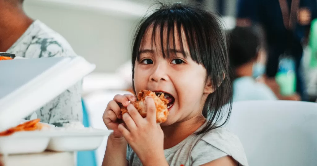 Pros and Cons of Free Lunch Programs